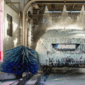 ORHEIN Carwash: Bersihkan Mobil, Bangun Kepercayaan di Cilacap